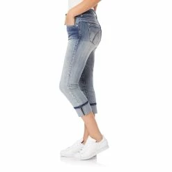 Juniors' WallFlower Insta Stretch Luscious Curvy Cropped Jeans 9 Juniors' WallFlower Insta Stretch Luscious Curvy Cropped Jeans -Cuddl Duds SHOP 3909988 ALT2