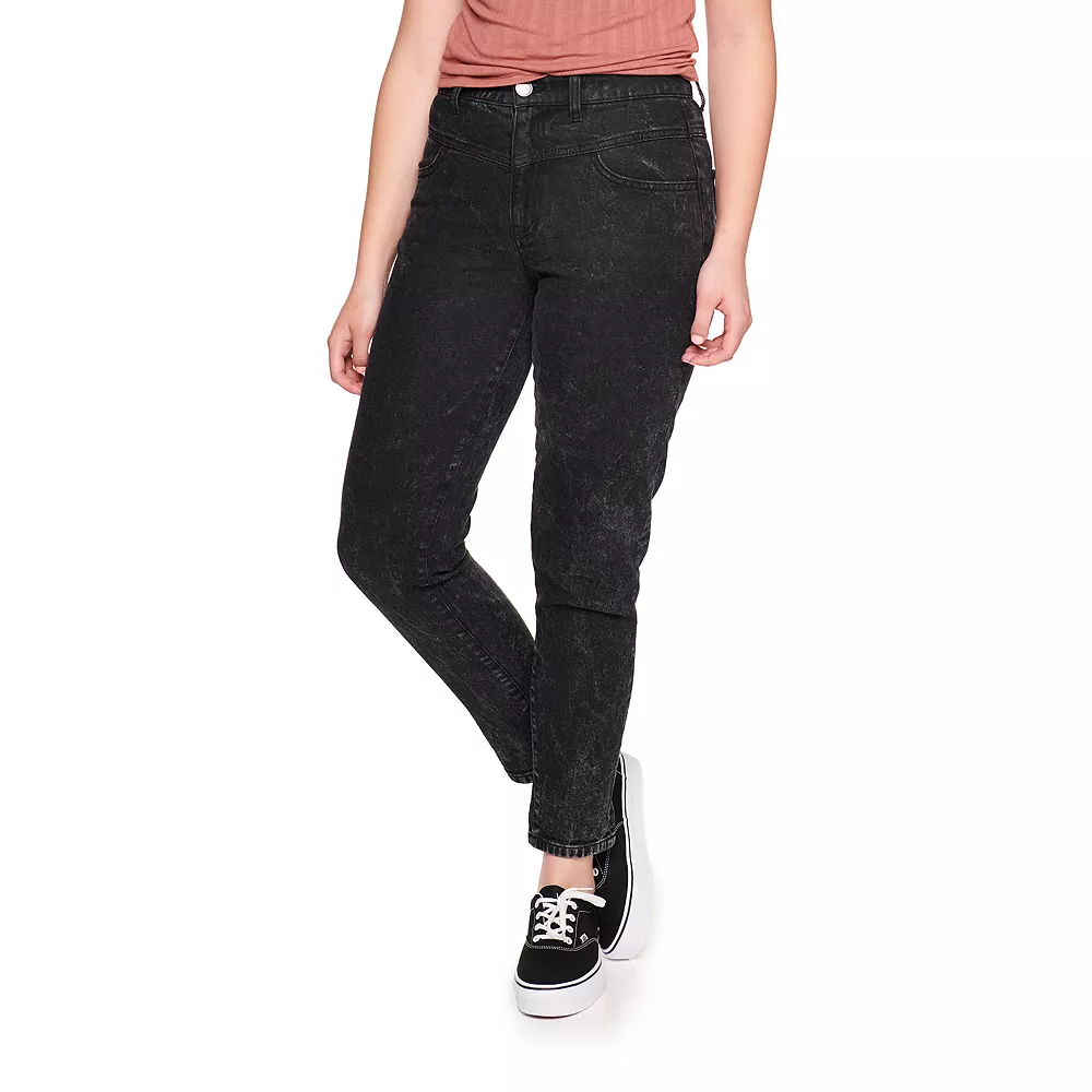 Juniors' SO® High-Rise Curvy Mom Jeans 5 Juniors' SO® High-Rise Curvy Mom Jeans - Image 5