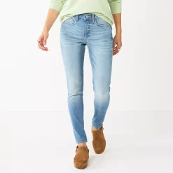 Women's Sonoma Goods For Life® Curvy High-Waisted Skinny Jeans 17 Women's Sonoma Goods For Life® Curvy High-Waisted Skinny Jeans -Cuddl Duds SHOP 4342530 Super Light Wash