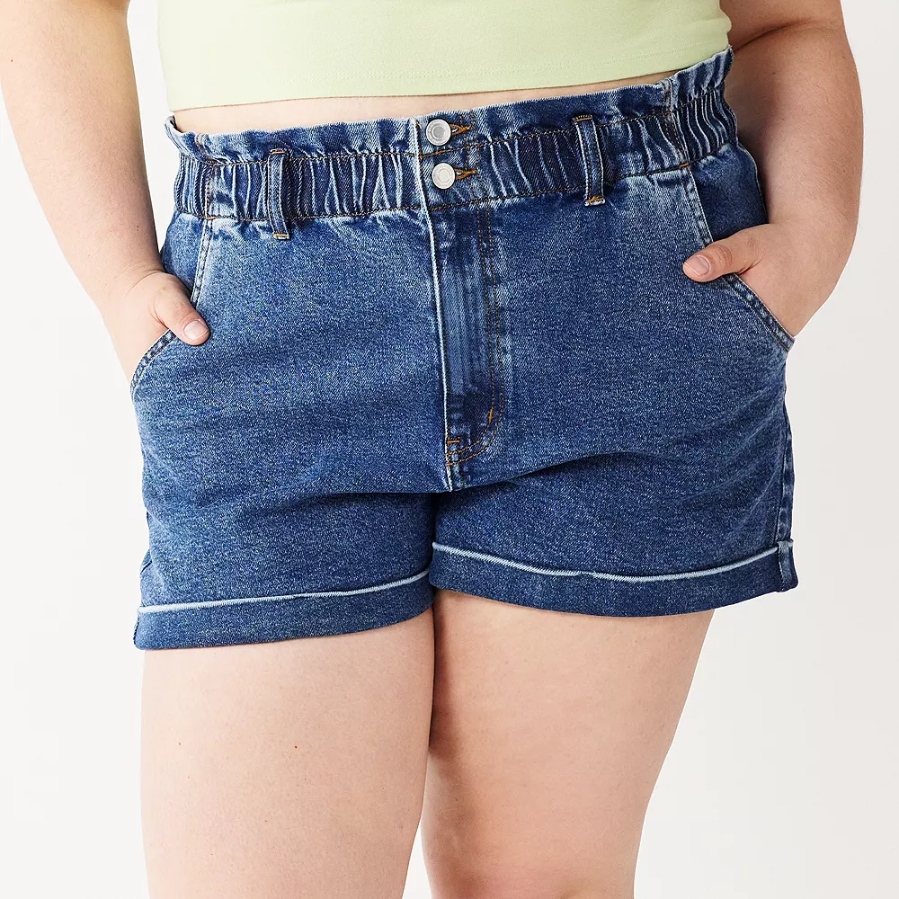 Juniors' Plus Size SO® High Rise Mom Shorts 4 Juniors' Plus Size SO® High Rise Mom Shorts - Image 4