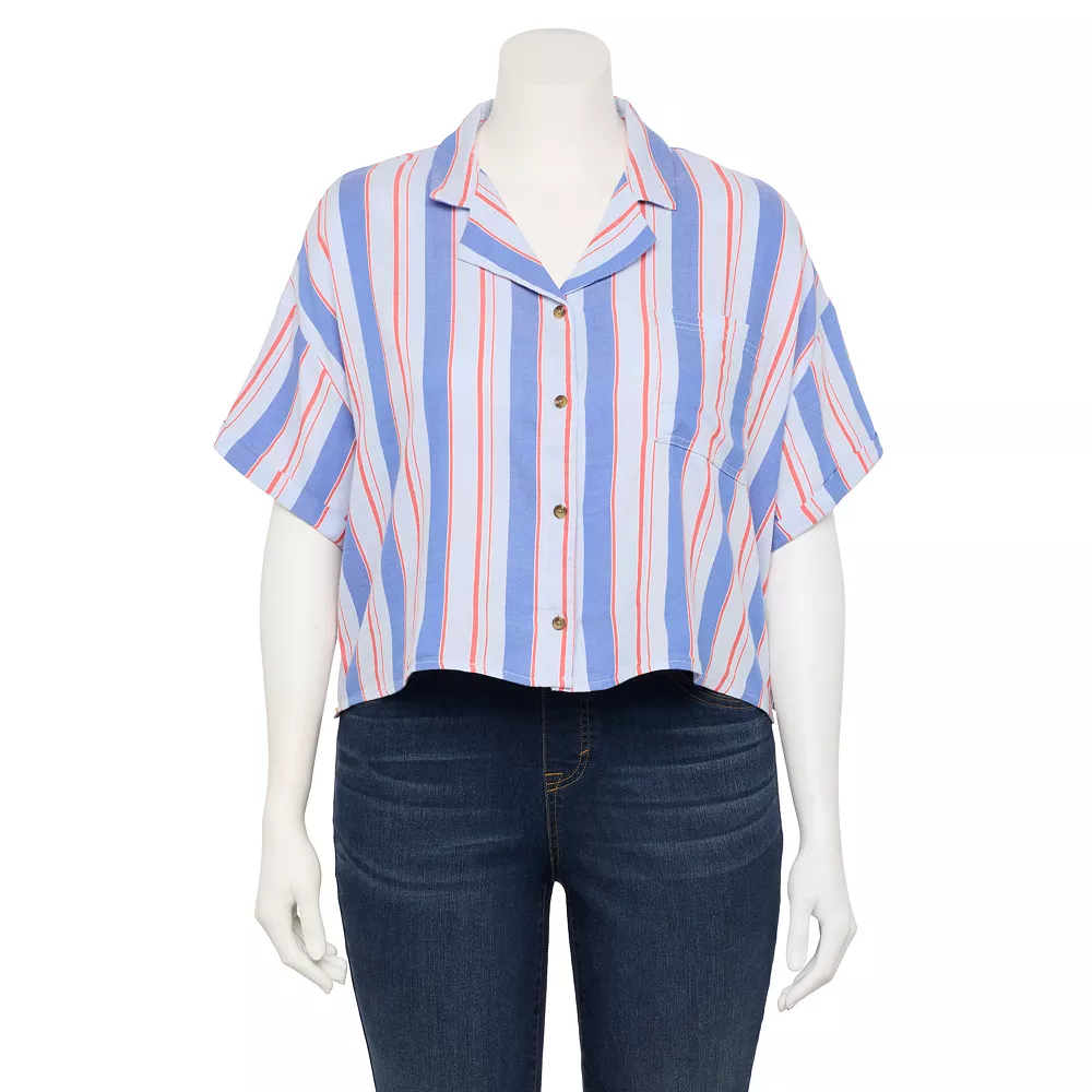 Juniors' Plus Size SO® Cropped Button Down Shirt 7 Juniors' Plus Size SO® Cropped Button Down Shirt - Image 7