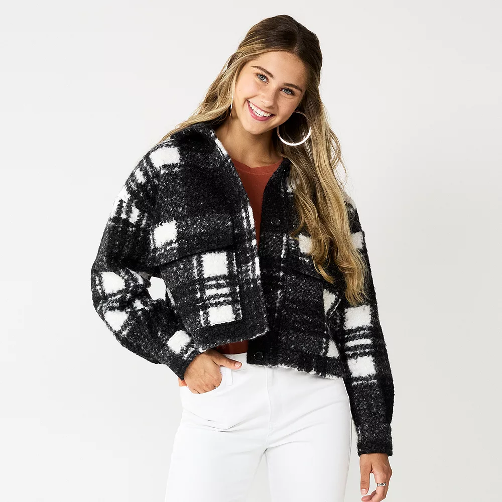 Juniors' SO® Cropped Shacket 1 Juniors' SO® Cropped Shacket